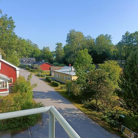 Hieno Kaksio Keskustassa Rauhallisella Alueella Loviisa Exteriör bild